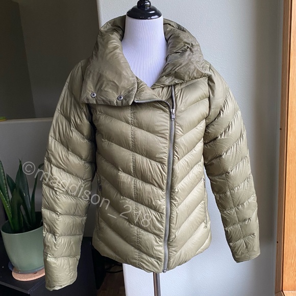 Patagonia Prow Down Jacket Large 600-fill-power Duck Down Motorcycle Style L - Picture 4 of 14